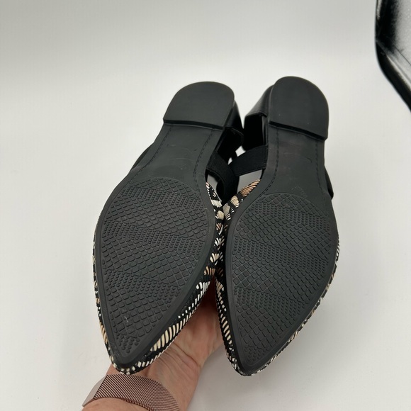 MARI A Animal print flats Size 71/2M  NWOT - Picture 5 of 6